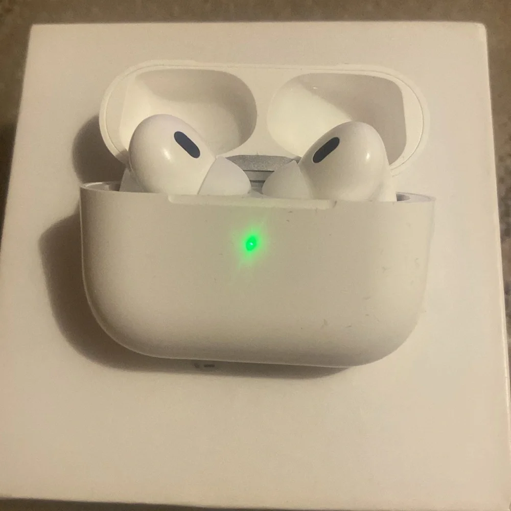 AirPods